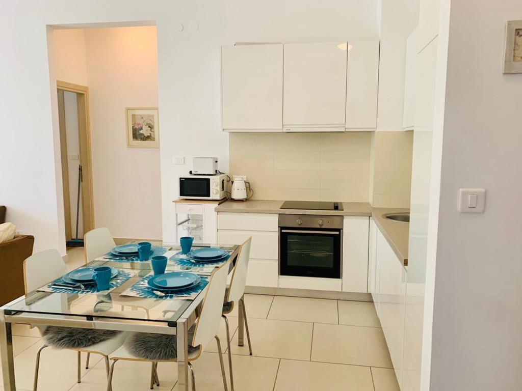 Lavender Bay Apartment F8 Donji Morinj Ngoại thất bức ảnh
